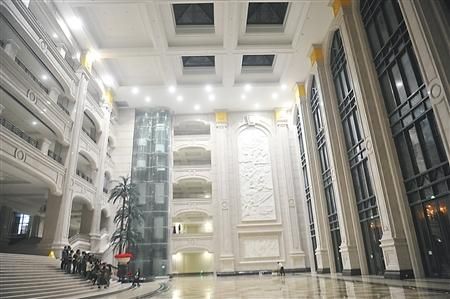 综合楼大厅 综合楼大厅